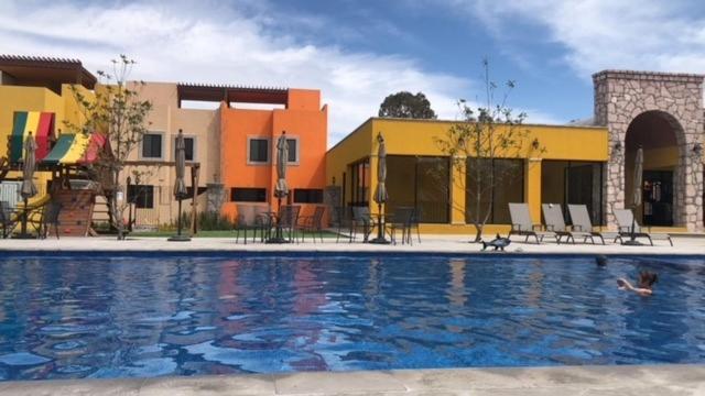 Depa En San Miguel De Allende Zirandaro Con Piscina Buitenkant foto